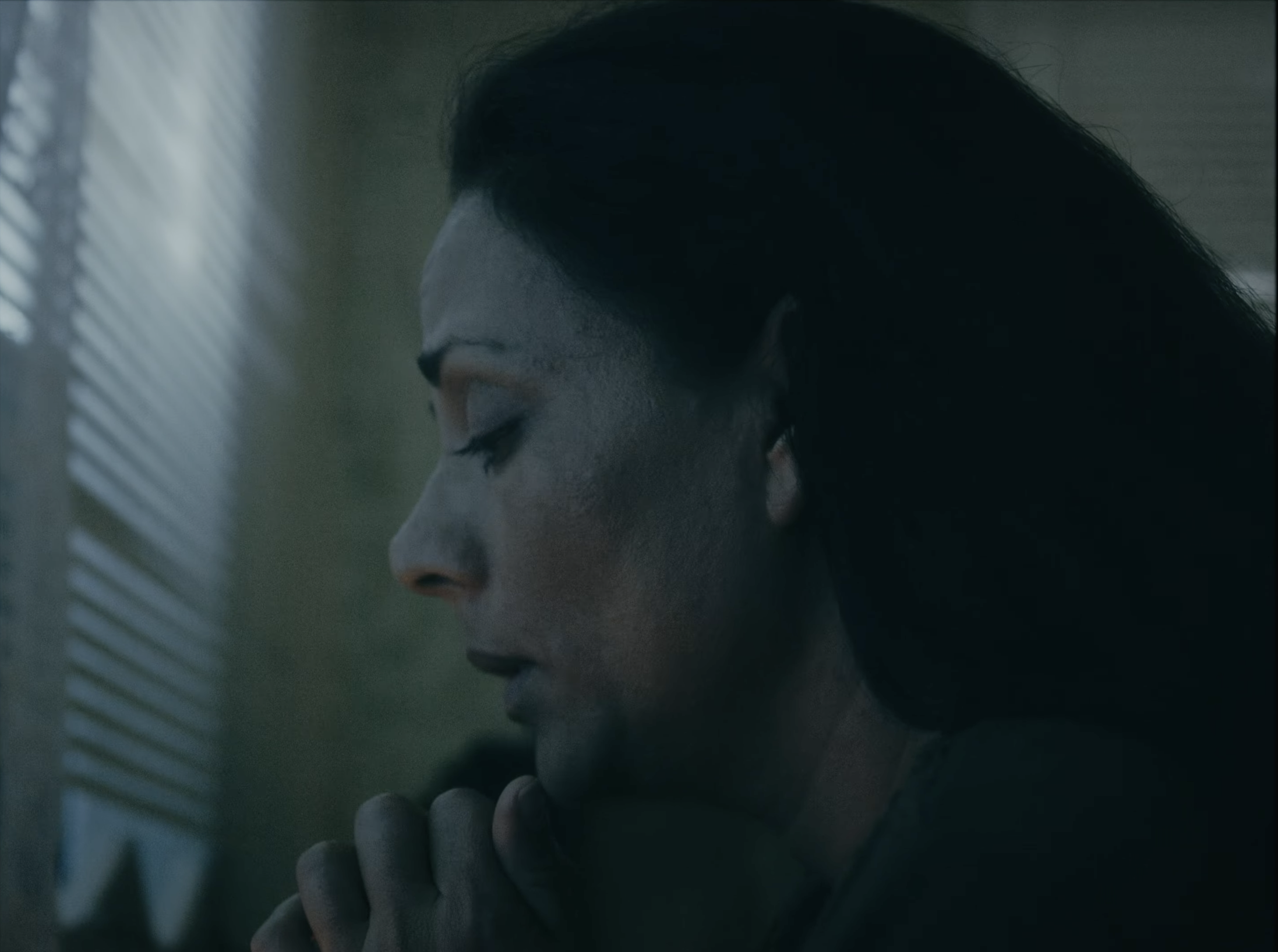 The Tale of the Simulacra Virgin — Socorro praying